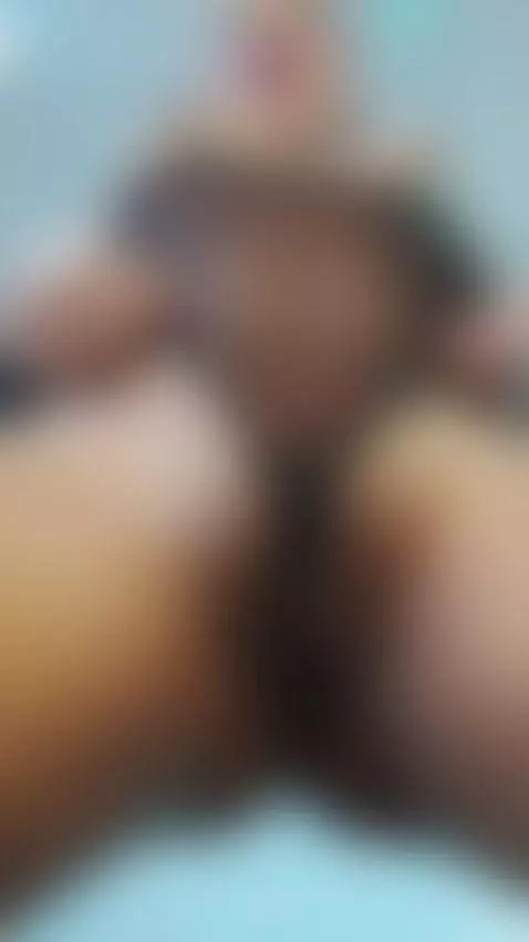 I want my pussy to squirt from how much you make me wet...💦
... by emily-foxy