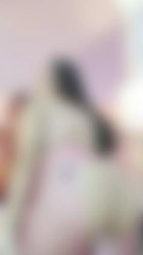 Subscribe today and receive 5 EXCLUSIVE PHOTOS! 🎁 (New fans ... by emily-foxy