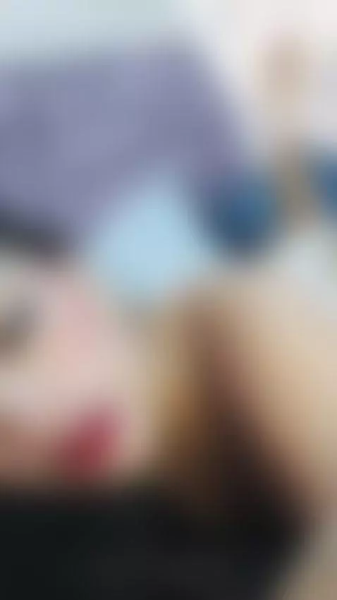 I want you to play with my ass nonstop...🤭
es.stripchat.com/... by emily-foxy