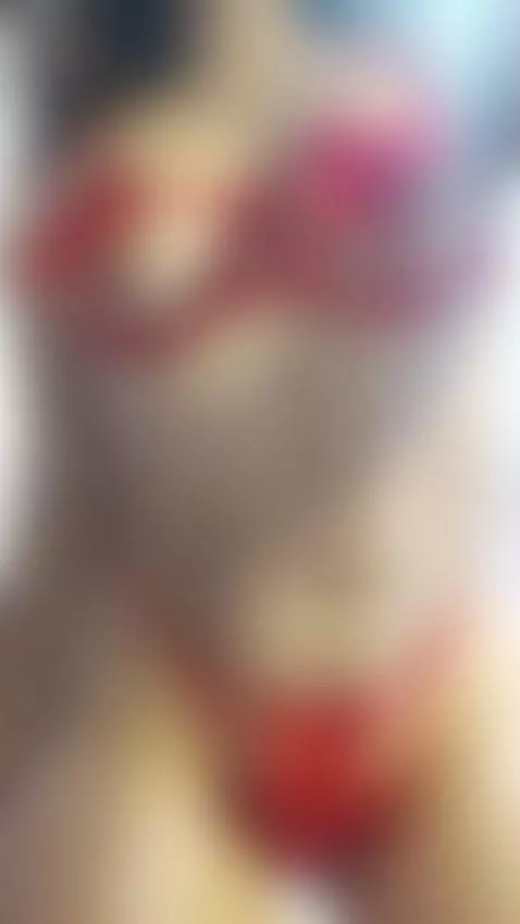 I want my pussy to drip for you...💦
es.stripchat.com/EMILYY_... by emily-foxy