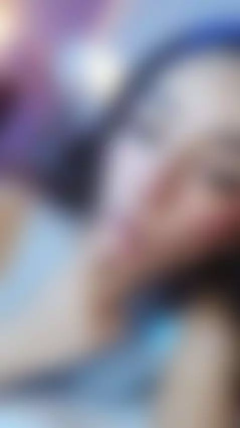 Today I feel like getting fucked nonstop...🤤
es.stripchat.co... by emily-foxy