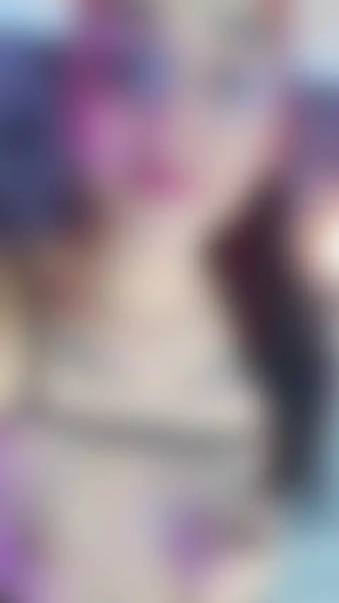 describe mi cuerpo en una sola palabra by emily-foxy