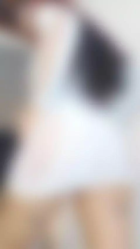 How do you think the color white looks on me? by emily-foxy