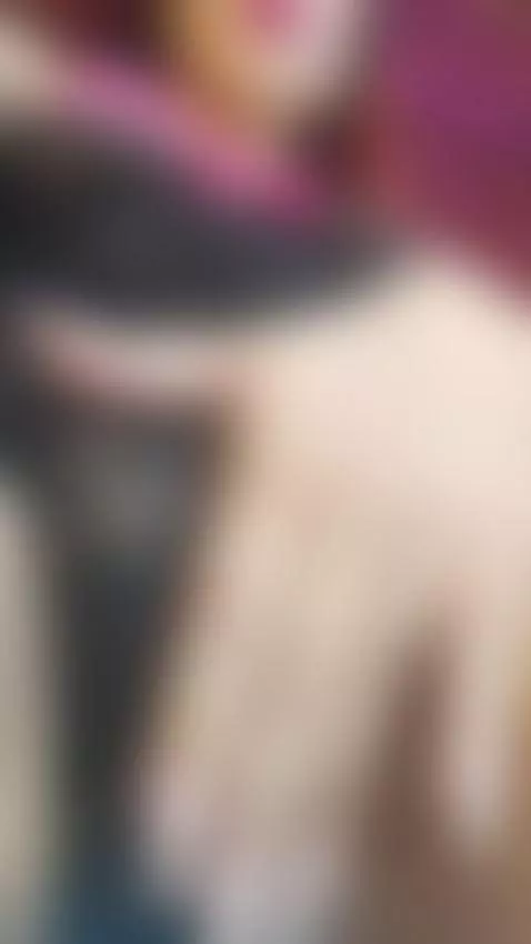 I like to touch my pussy in the morning, when I just wake up by emily-foxy