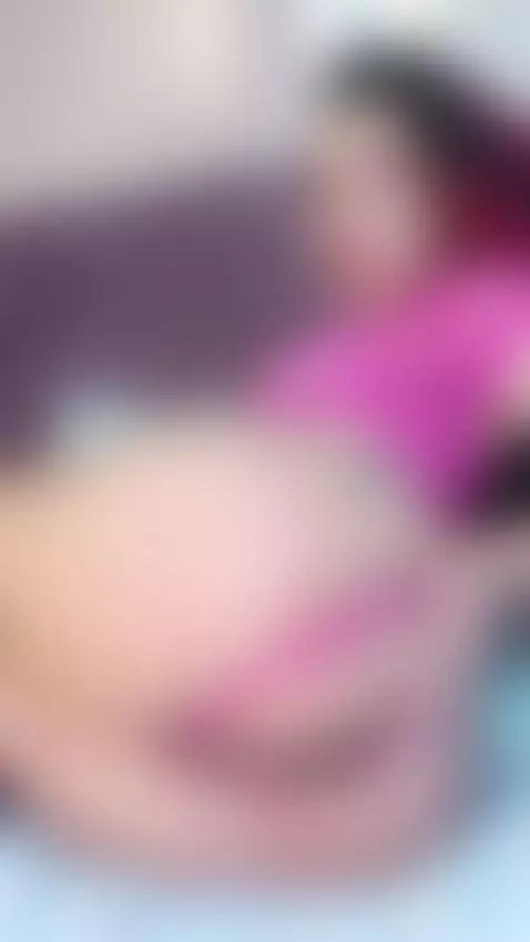 I'm like a pink candy for you to eat...🍬😏 by emily-foxy