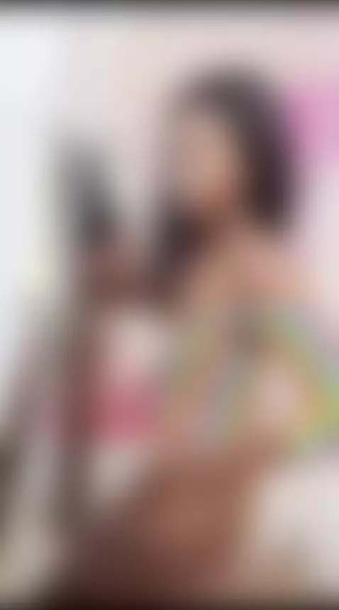 Let's start the week with a Sexy Dance by lorimartinezz