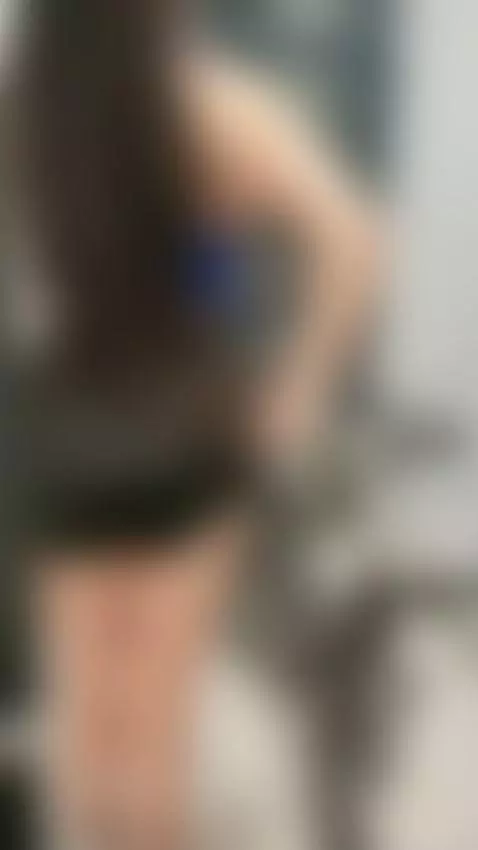 Showing my ass to the coach, so that he leaves me the free m... by miasavagex18