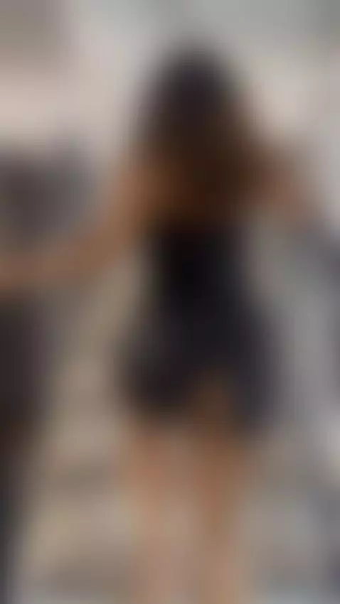 YOU CAN'T REACH ME 😝🍑 by emmathompson19