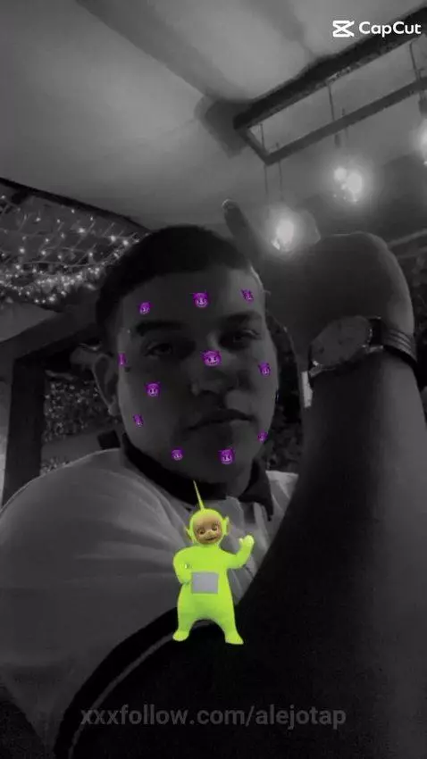 👀👀👀👀👀👀 by alejotap