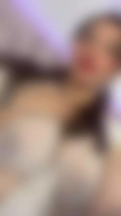 Take a good look at me…
https://chaturbate.com/jessica_kraft... by jessicakraft