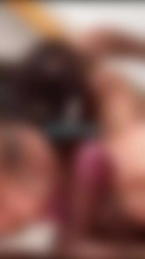 mi amiga y yo nos follamos a su amigito by mariannasandoval