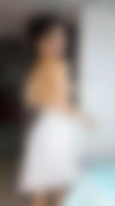 Do you want to spy under my towel? by julieta-cortes