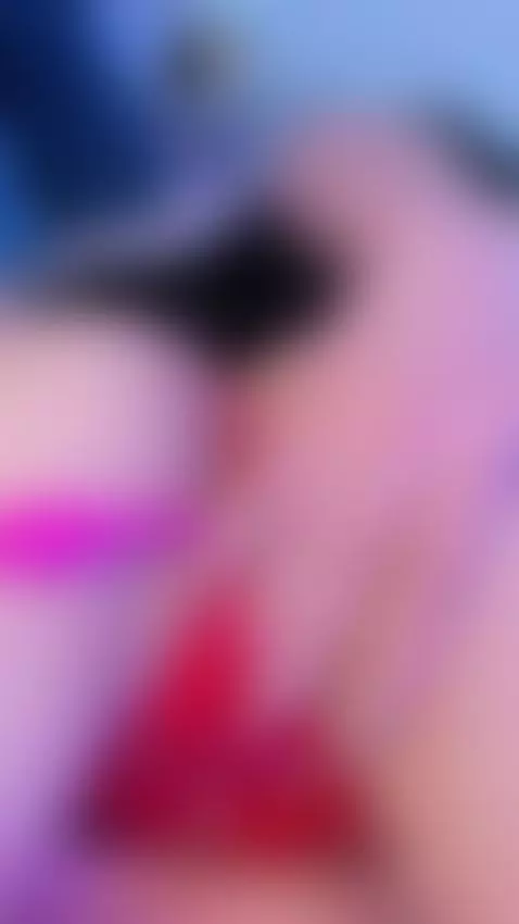 Look closely by julieta-cortes