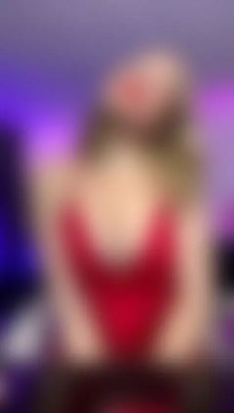 sexy rosie, kisses my love by rosie-blakee