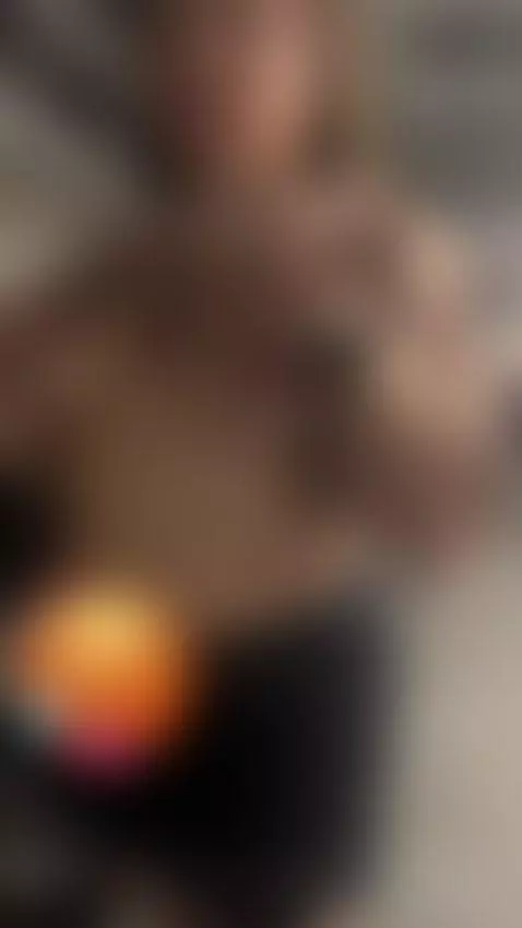 boobs public by tamarivalentine