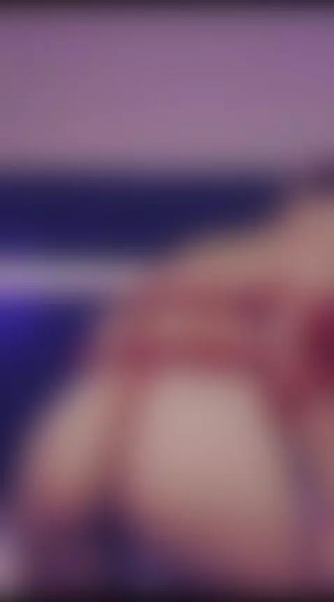 How do I look in red ? by habiy069