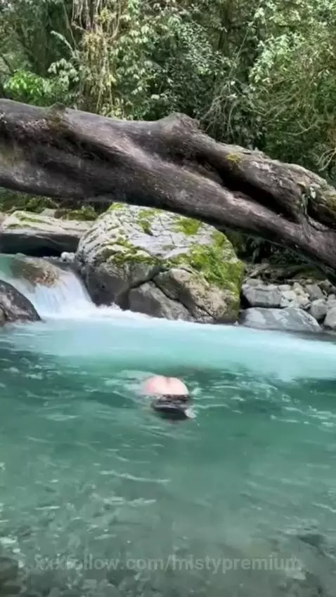 Would you get wet with me? by mistypremium