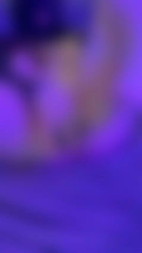 This 18yo pussy has never had a threesome, would you be the ... by tissymay