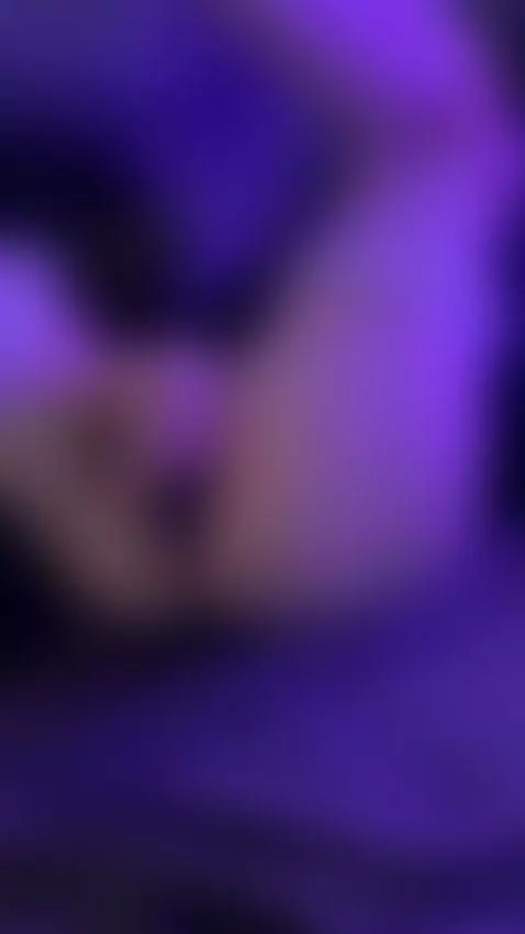 I can't stop thinking about your cock inside me, can you han... by tissymay