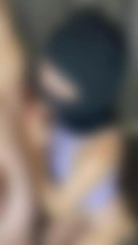 Mess up the face with jizz by tissymay