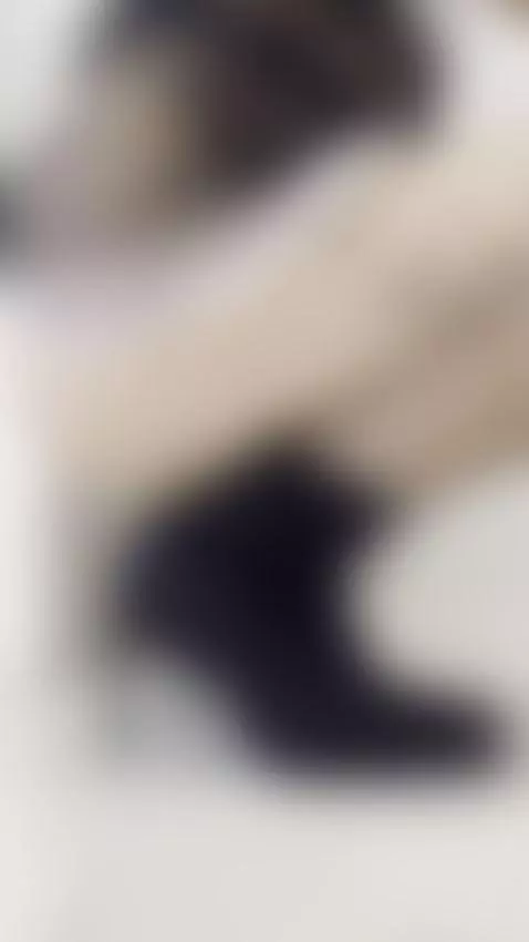 Follow me by tissymay