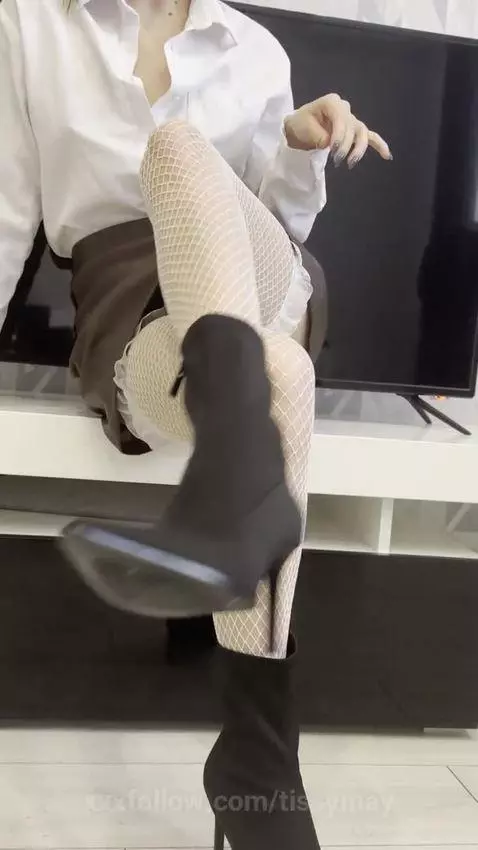 Follow me by tissymay