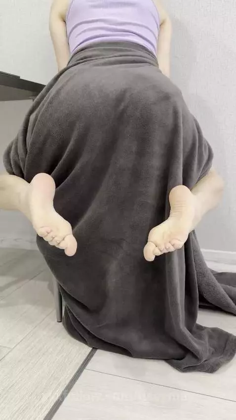 Follow me by tissymay