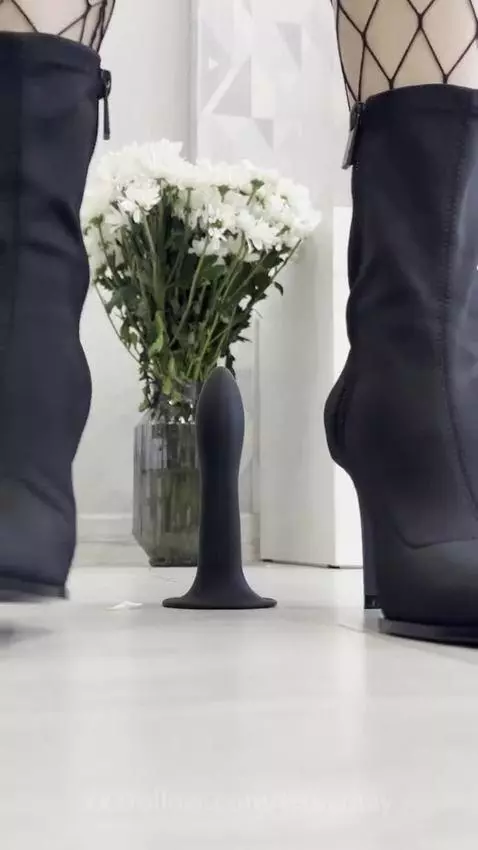 Follow me by tissymay