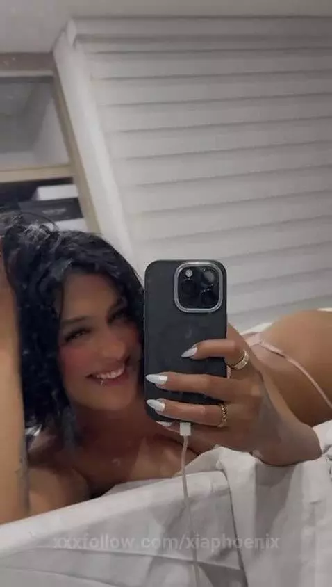 Sweet on the outside, naughty on the inside 🔥 by xiaphoenix