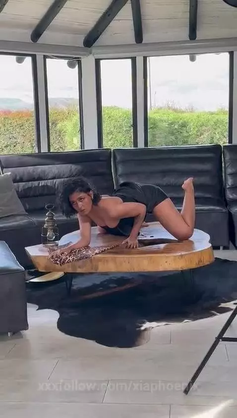 I'd love to give you and a view of my photo shoots ❤️ by xiaphoenix