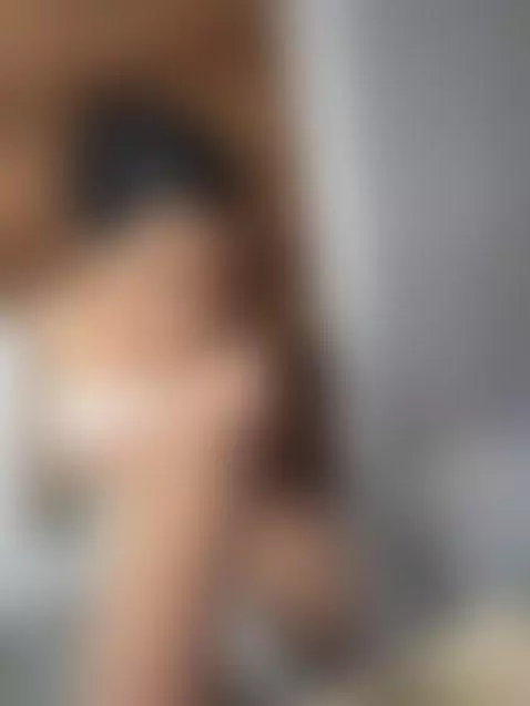 Let's go to the shower 🫧 by xiaphoenix