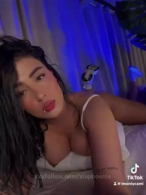 I want you to slowly remove each garment by xiaphoenix