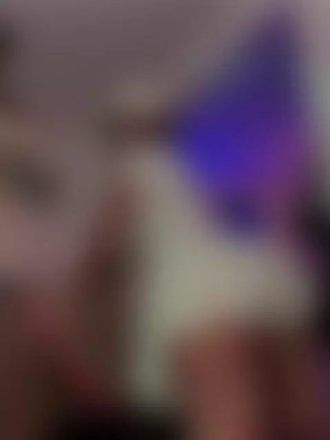 If you smell something delicious, it's me🍒 by xiaphoenix