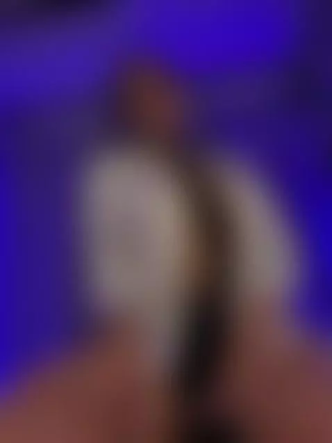 Pull my tie and make me yours by xiaphoenix