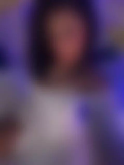 Birthday Queen 👑 by xiaphoenix