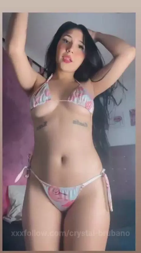 HEY GUYS I'M ONLINE COME FUCK MY HOT NAUGHTY PUSSY🥵🥵🥵 by crystal-brubano