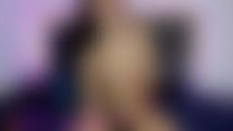 mmmm my hot body is waiting for you in our bed 🍆😏 by crystal-brubano