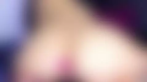 GUYS MY PUSSY IS TIGHT AND LUXURIOUS 🍑🥵🔥 by crystal-brubano