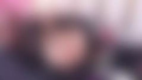 Hello love, come to kiss me and make me sweat like never. by cristalbenet