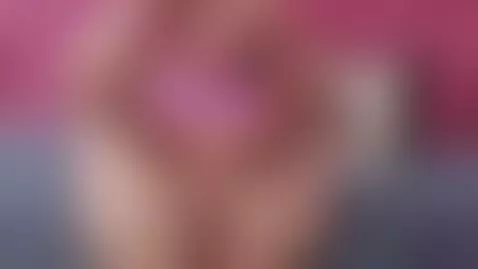 Can you lick my feet while your cock drills my pussy? 😈😈 by paulinapreston