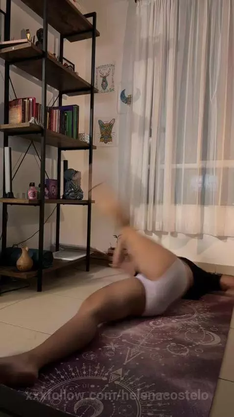 Yoga Pants for you by helenacostelo