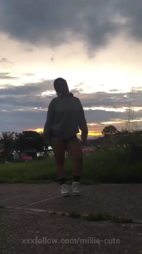 Pretty Sunset & Girl 🌈🦋 by millie-cute