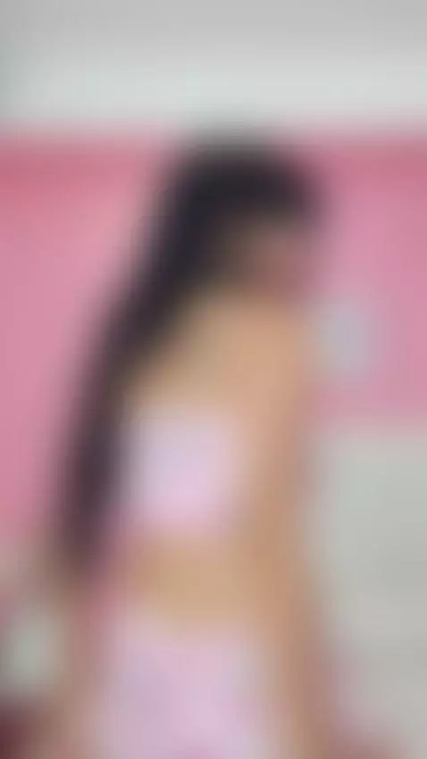 Do u like how I move my booty? 🍑🔥 by littlecutiee