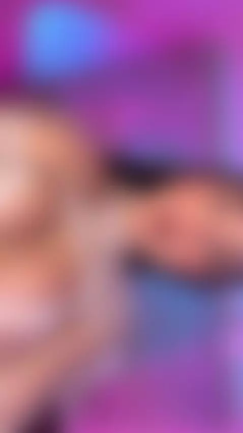 Hey guys missed me? Because yes, I was offline a few days be... by sofiisweet