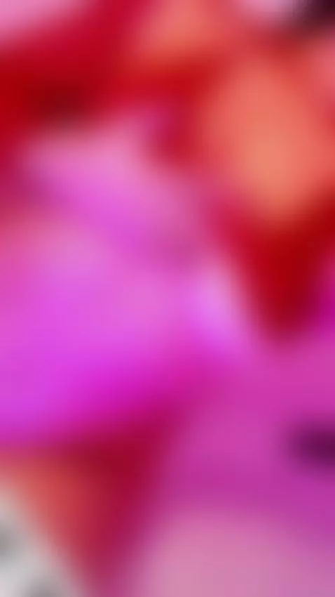 Hi guys, online by sofiisweet