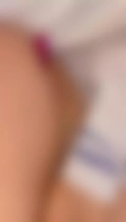 Do you like my sports outfit, come and let's do a cardio ses... by sofiisweet