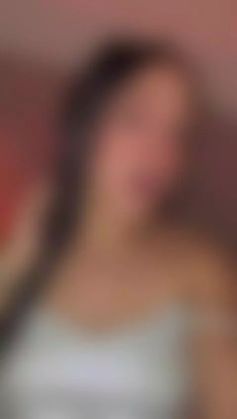 helloo  sweetie  ♥ do you wanna play with me  !! IM ONLINE by sofiisweet