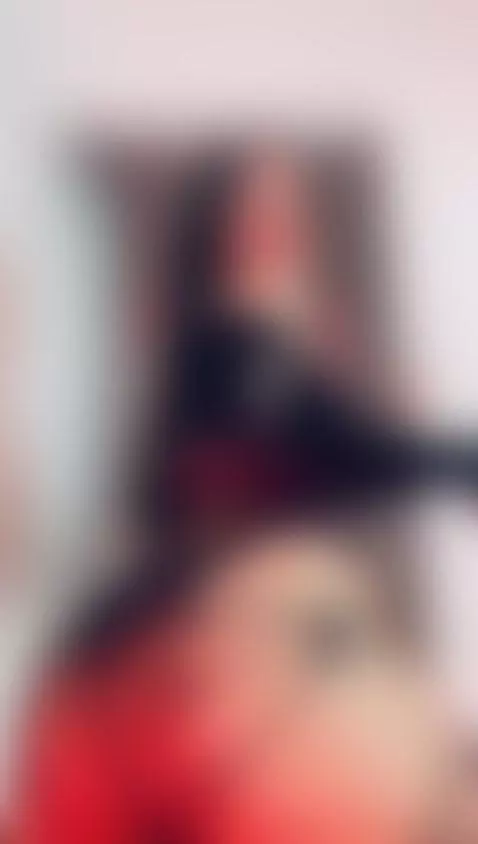 IM ONLINE NOW!! by sofiisweet