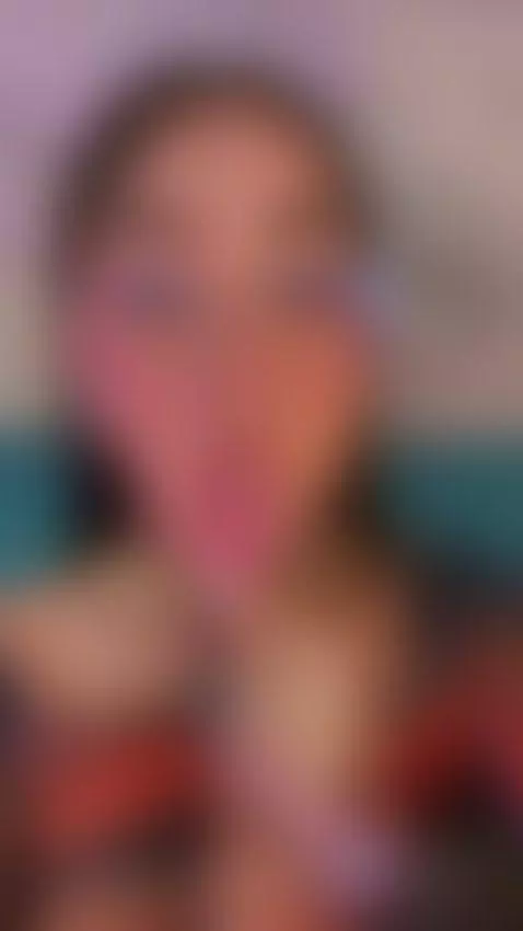 Sexy horny secretary online by sofiisweet