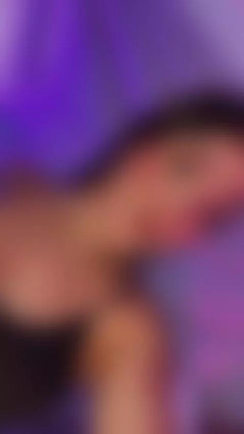 Hi you guys missed me by sofiisweet